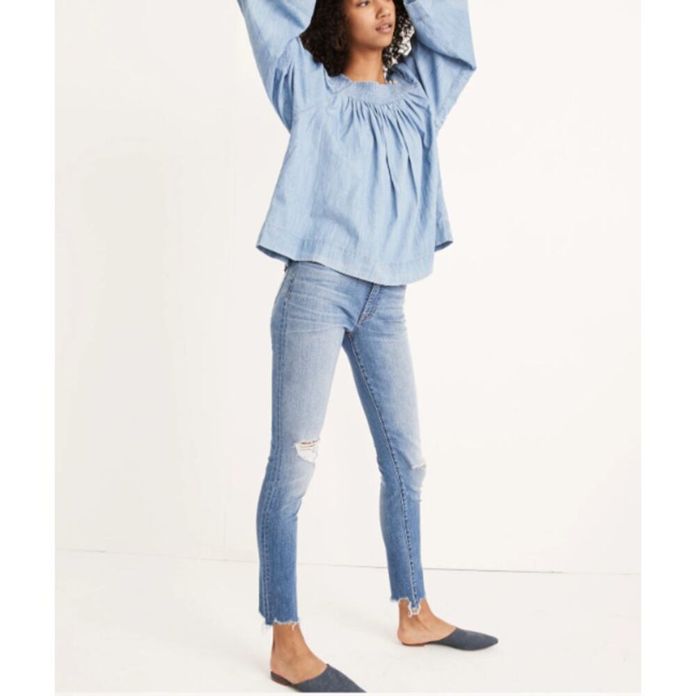 Madewell Petite 9" Mid-Rise Skinny Jeans in Frankie Wash: Torn-Knee Edition